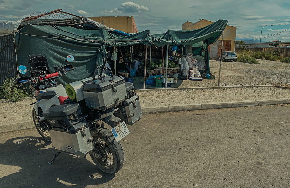 imagenes de viaje realizadas por mario de free live free ride con un drone de albania